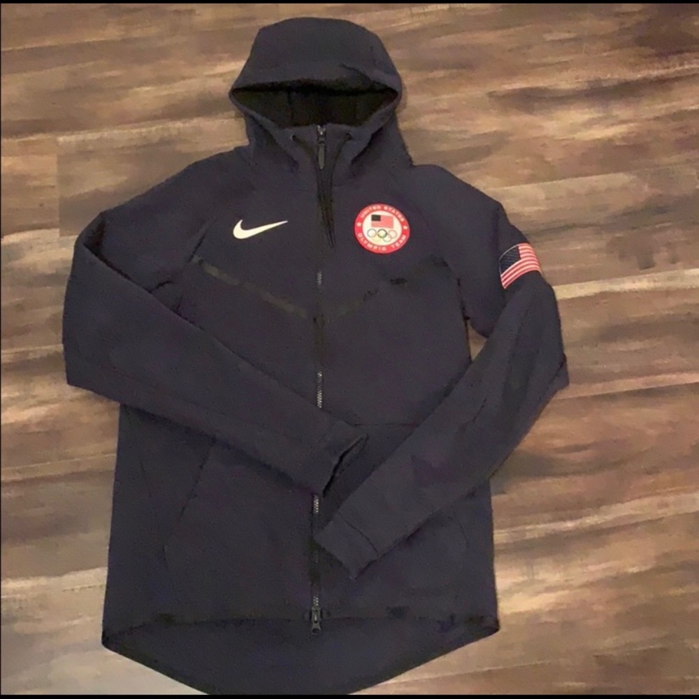 Men’s Nike Tech Sweater